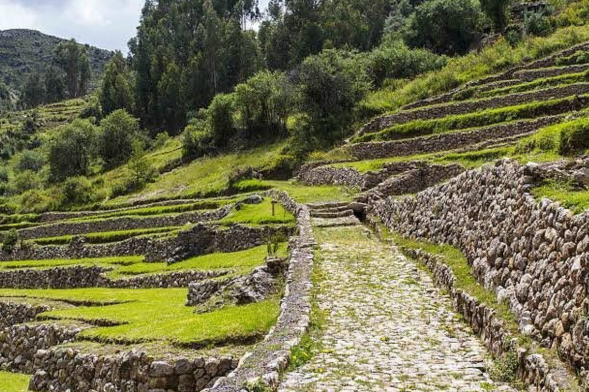 Inkilltambo Trek – Ruta Inca & Templos