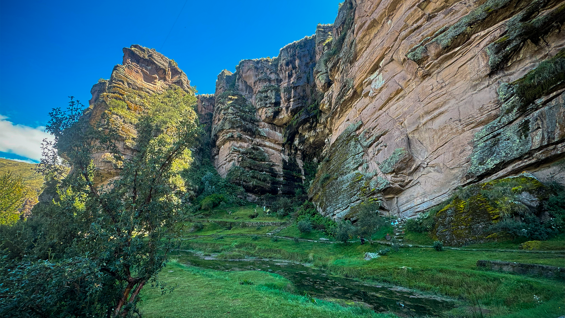 Farallones de Tecsecocha