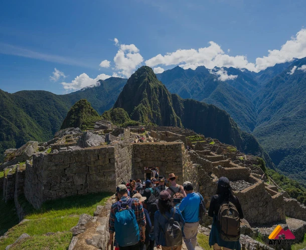 Machu Picchu by Car – 2 Days