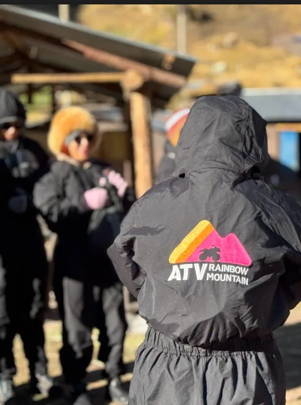 Viajeros equipados con mamelucos antes de la partida
